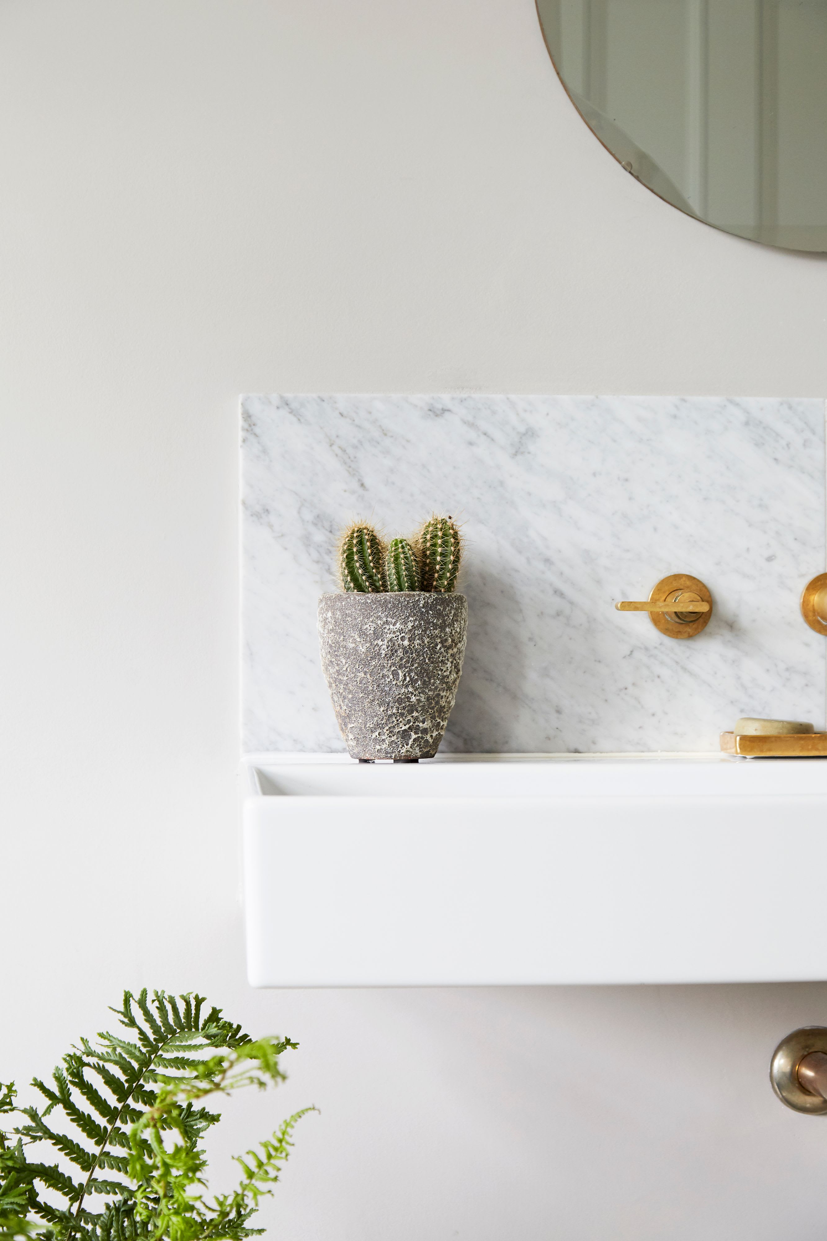 Indoor Rustic Pots lifestyle