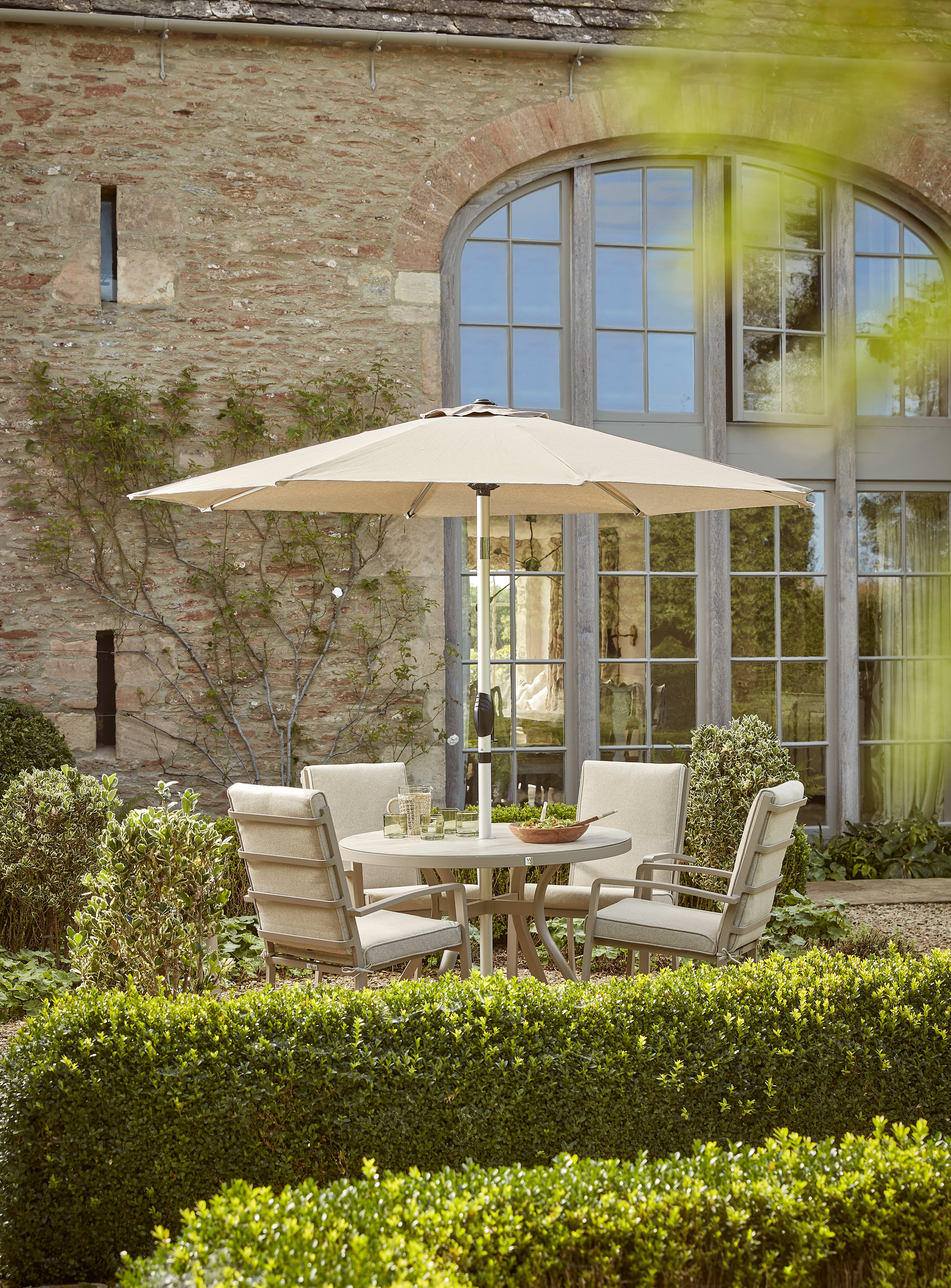 Bali 4 Seat Dining Set So lifestyle