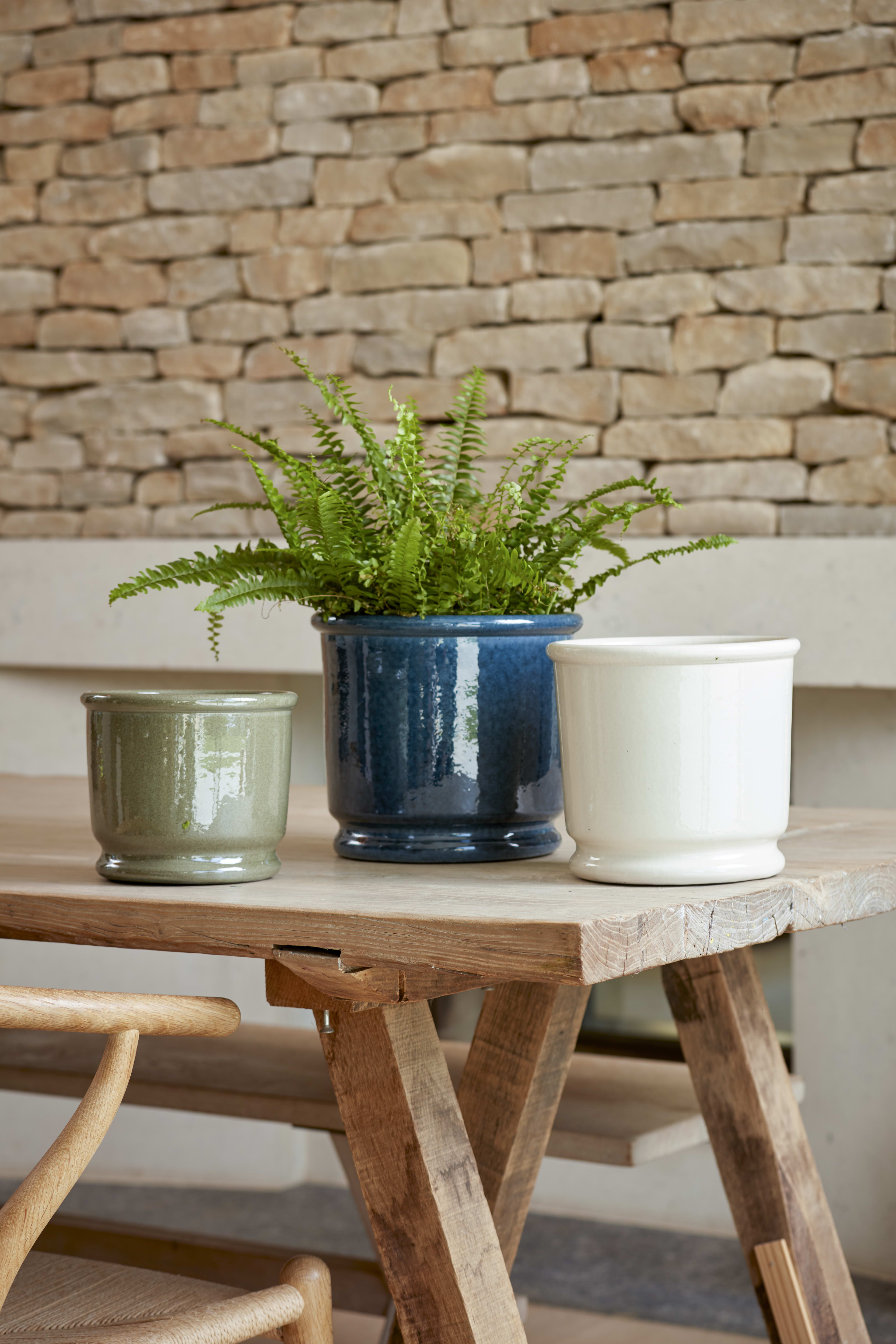 Alma Pot Blue 15cm lifestyle