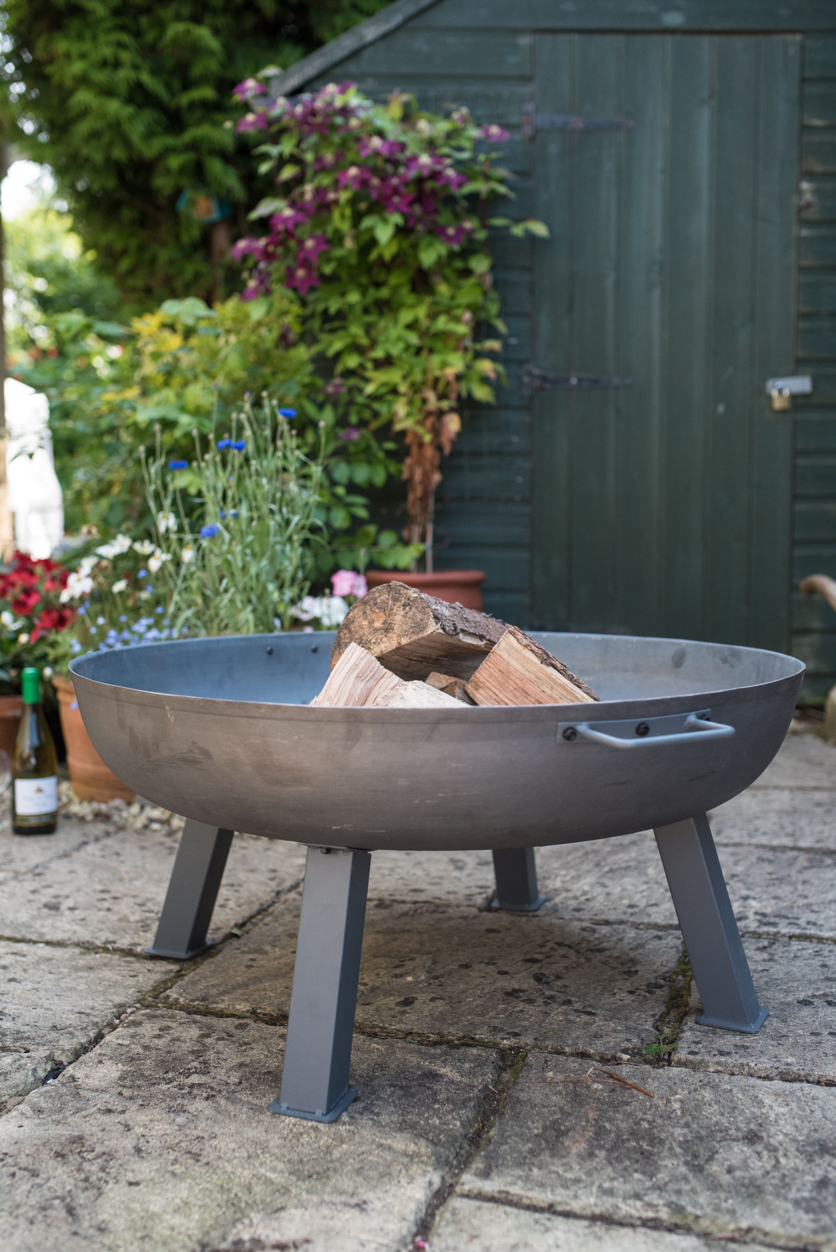 Glasto Fire Pit W/legs 100cm | Woodlodge Products